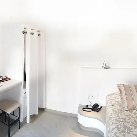 Tataki Hotel