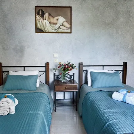 Hotel Tataki Firá